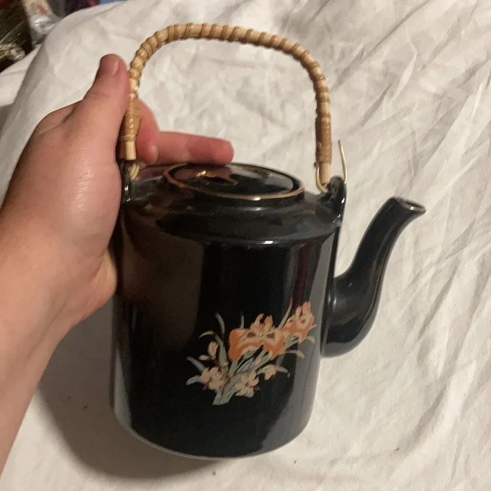 Vintage Black Teapot w/Wicker Handle -Made in Japan
